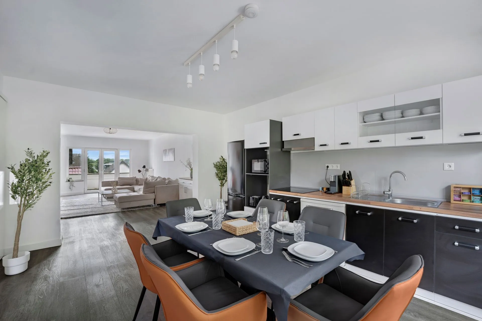 Apartment mit 2 Schlafzimmern – Leverkusen Kölner Straße, Küche